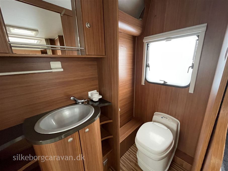 Adria Adora 542 UT